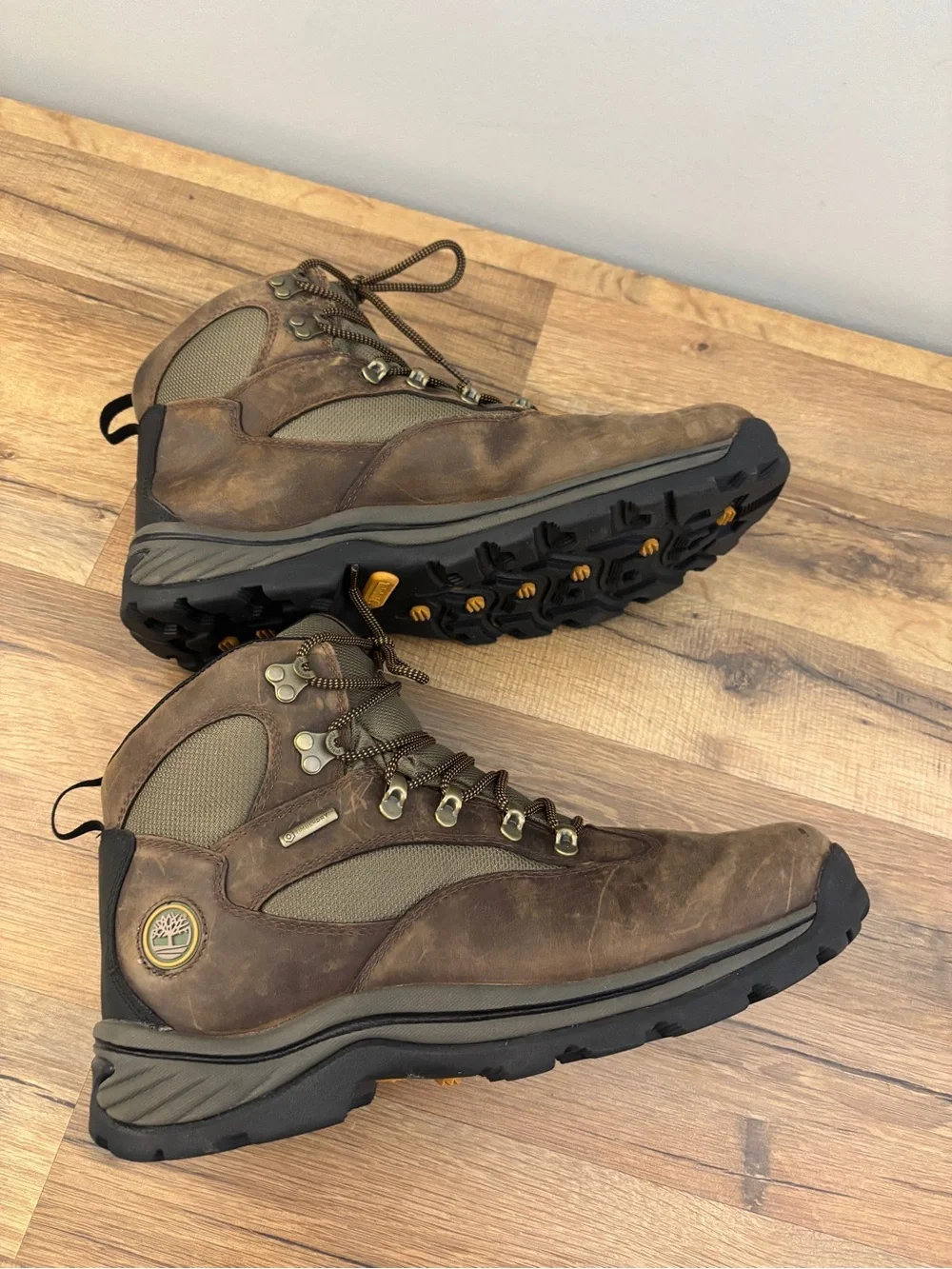 Timberland Chocorua Waterproof Mid Hiker Boots Brown Men’s